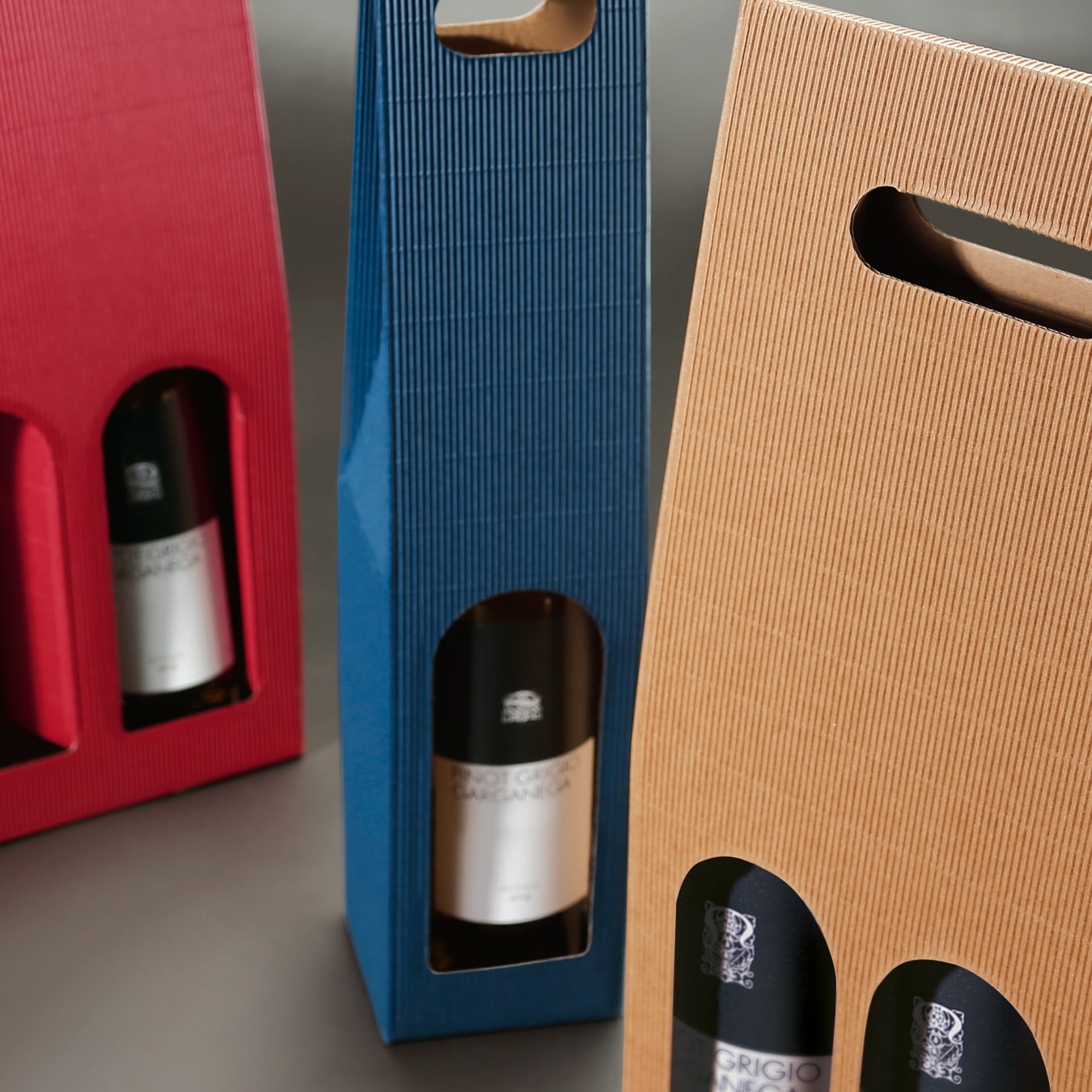 Tragekarton mit Sichtfenster - Saphirblau - 3 x 0,75 l / 1,0 l